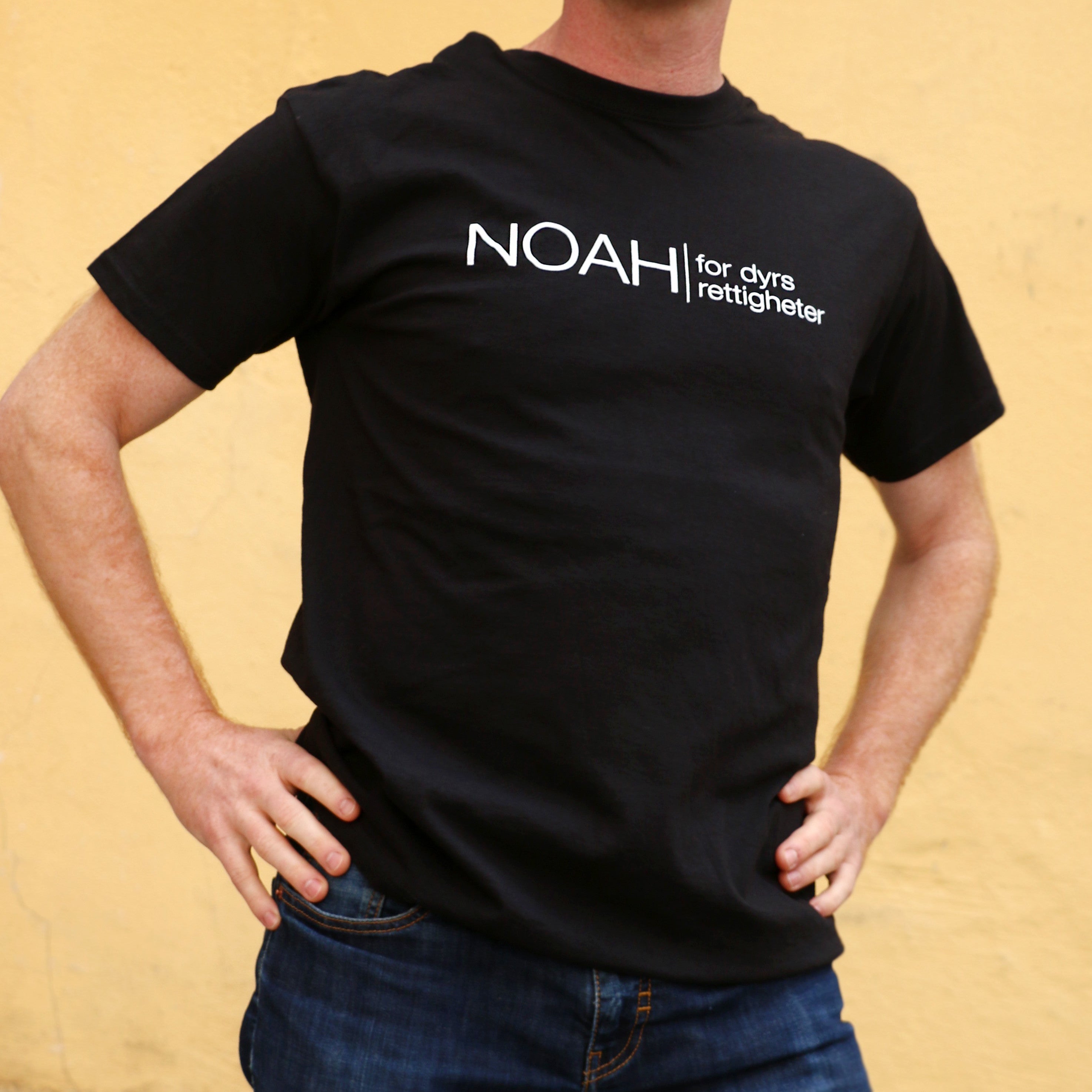 T-skjorte NOAH (svart/hvit)