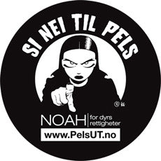 Svart button med Nemi-motiv og teksten: "Si nei til pels"