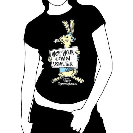 Svart dametopp med tegning av en kanin og teksten: "Wear your own damn fur"